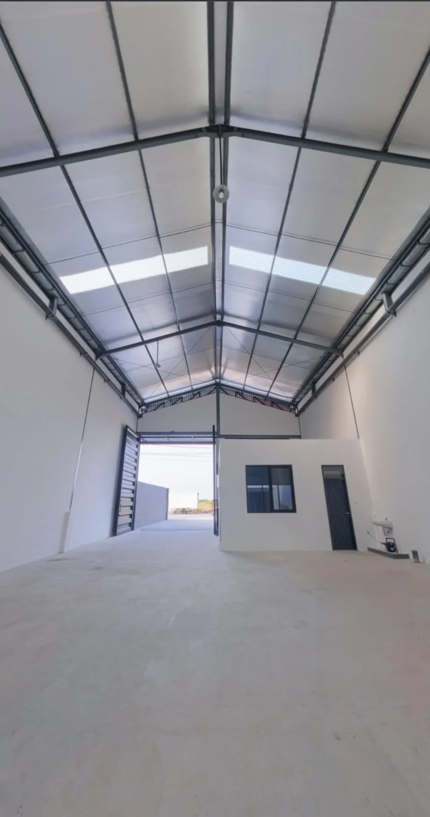 Dijual Gudang Baru Eksklusif di Central Industrial Park Sidoarjo - Thumbnail 3