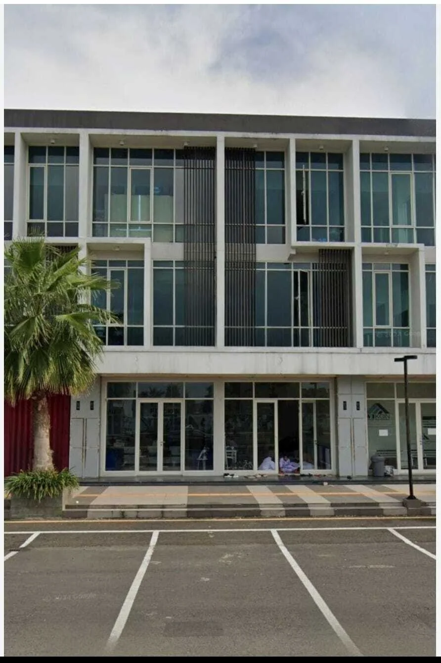 Disewakan Ruko Northwest Boulevard Citraland Utara Surabaya Barat - Image 1