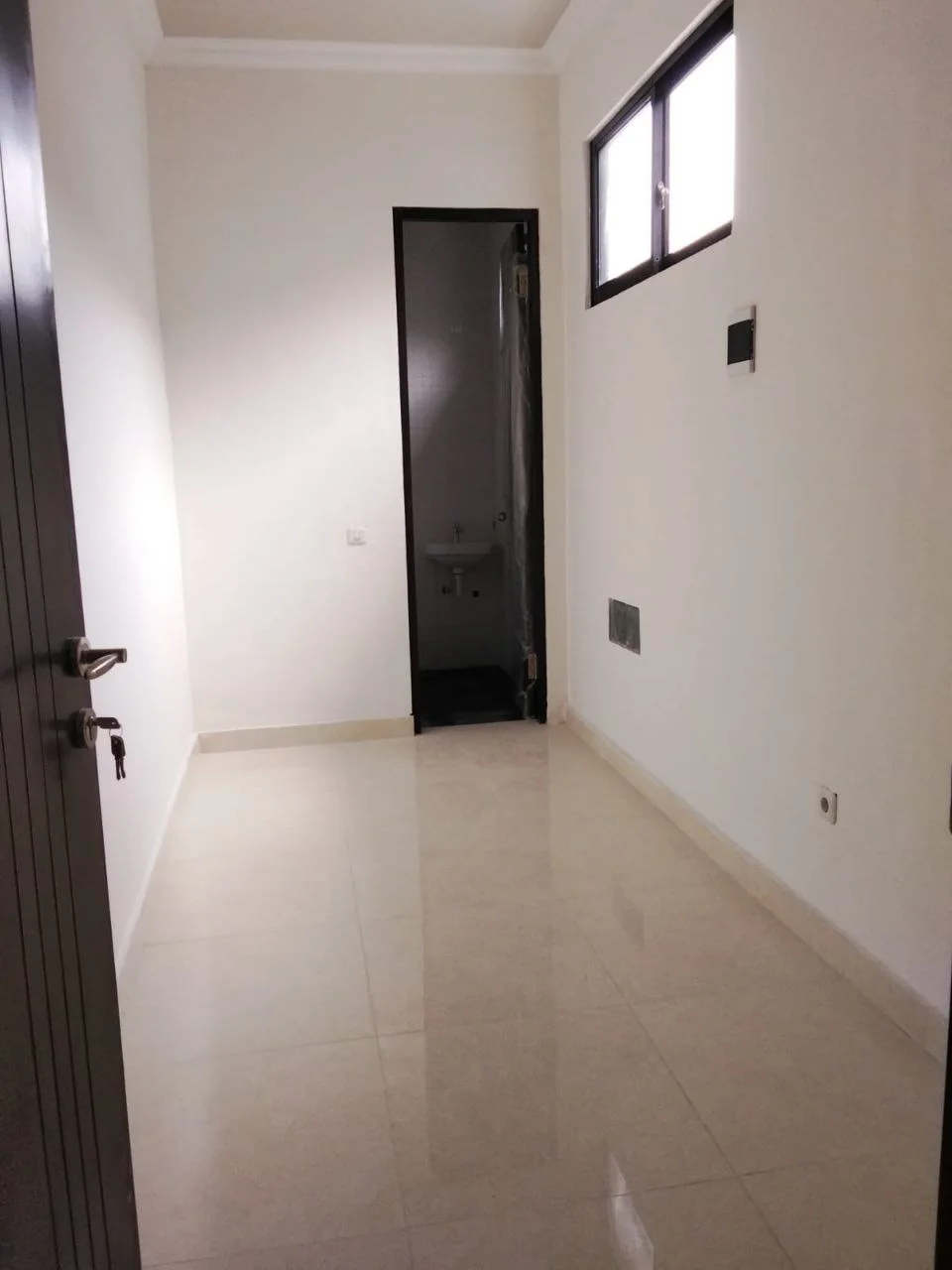 Dijual/ Disewakan Rumah Bukit Palma Unit Cantik & Siap Huni Hunian nyaman Citraland Surabaya Barat
