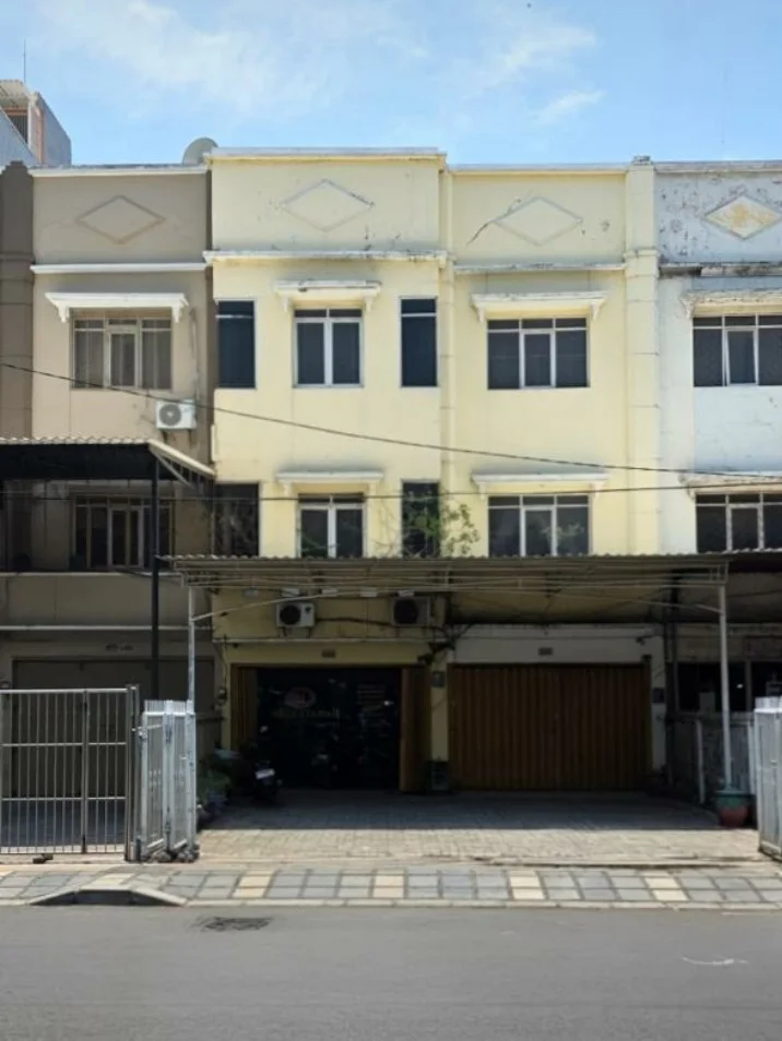 DIJUAL 2 Ruko Strategis Raya Arjuno – Surabaya Pusat