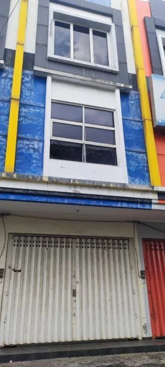 Disewakan 2 ruko Jejer Raya Veteran Gresik Lokasi Strategis - Image 1