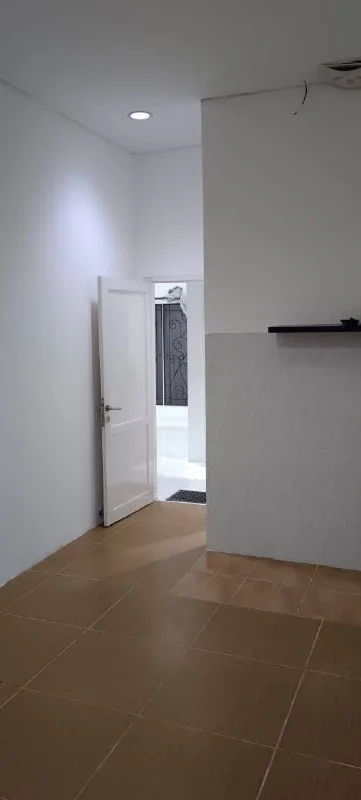 Dijual Rumah 1,5 Lantai Siap Huni di Bukit Palma Citraland Utara Surabaya Barat - Thumbnail 3