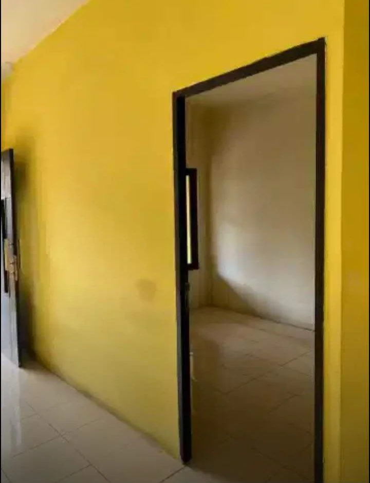 Disewakan Rumah Siap Huni Palm Residence Surabaya Barat - Thumbnail 3