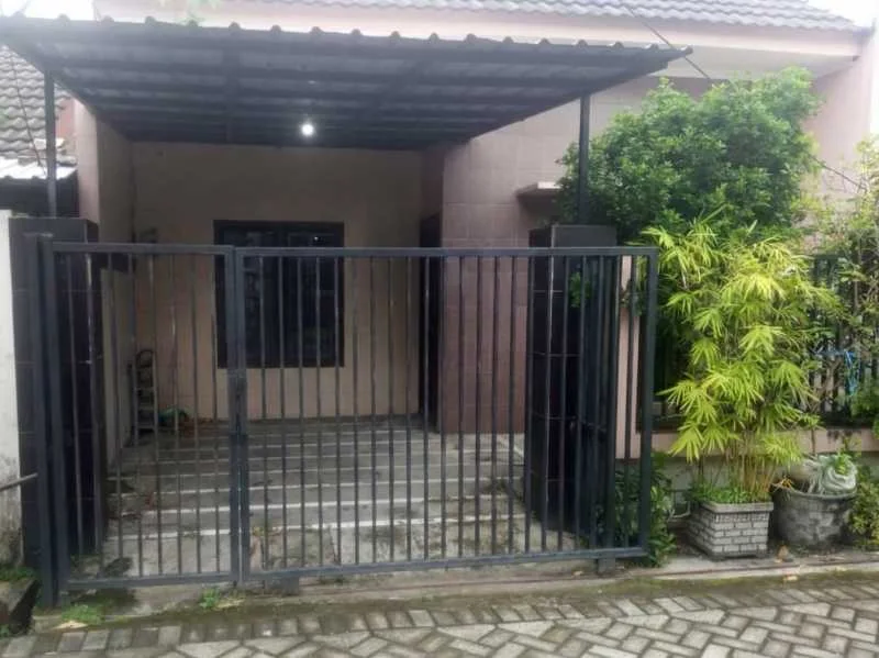 Dijual Rumah Komplek Durian Akses Strategis Pondok Tjandra Indah Sidoarjo