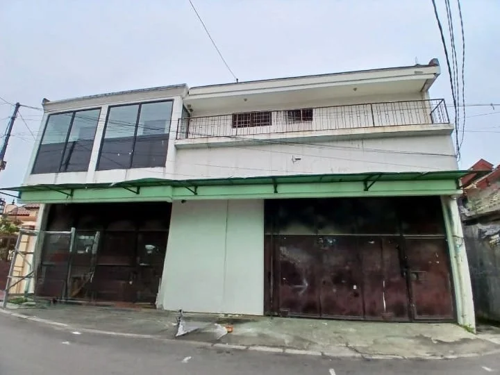 Dijual Rumah Siap Huni Lokasi Strategis di Surabaya Selatan