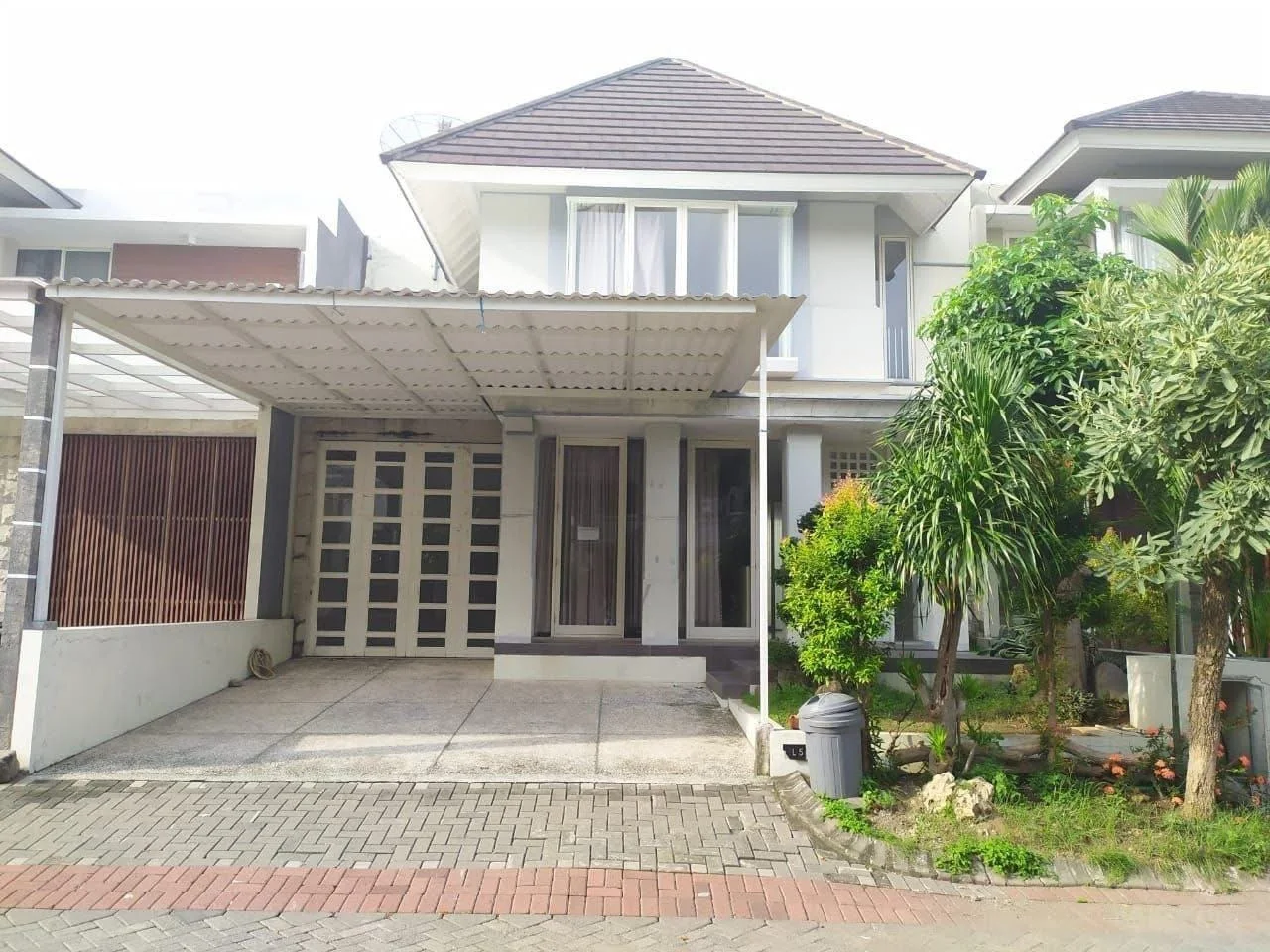 Jual Rumah Mewah Fasilitas Lengkap Royal Park Citraland Surabaya Barat