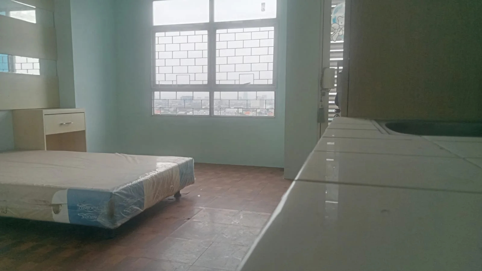 Sewa Apartemen Metropolis – Jalan Ngagel, Surabaya Timur – Studio Siap Huni Dekat Ubaya - Thumbnail 5