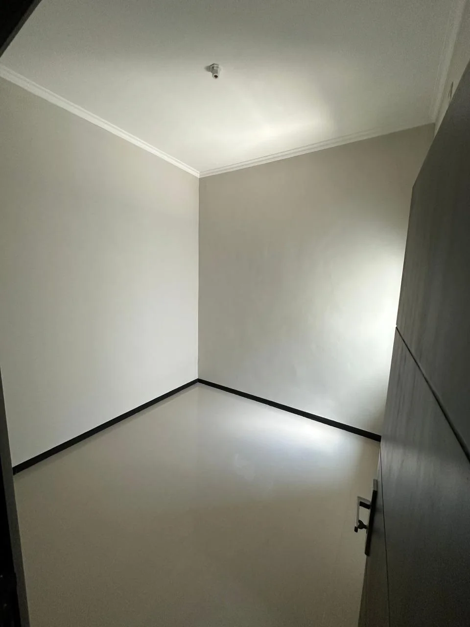 Dijual Rumah Jl. Gunung Anyar Grand Alana Surabaya dengan Lingkungan Tenang - Thumbnail 5