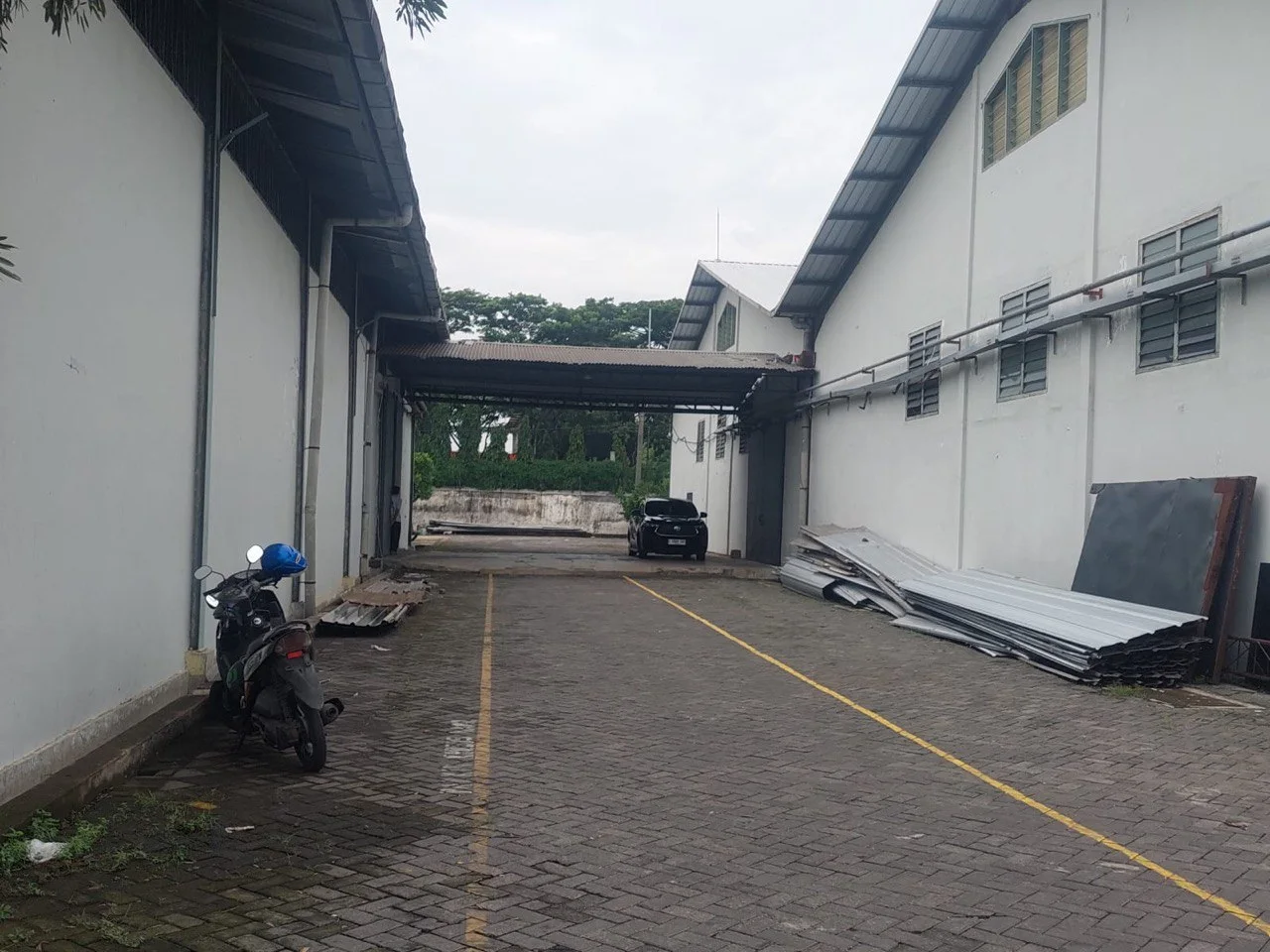 Disewakan Gudang Luas Lokasi Strategis di Gedangan Sidoarjo - Thumbnail 2