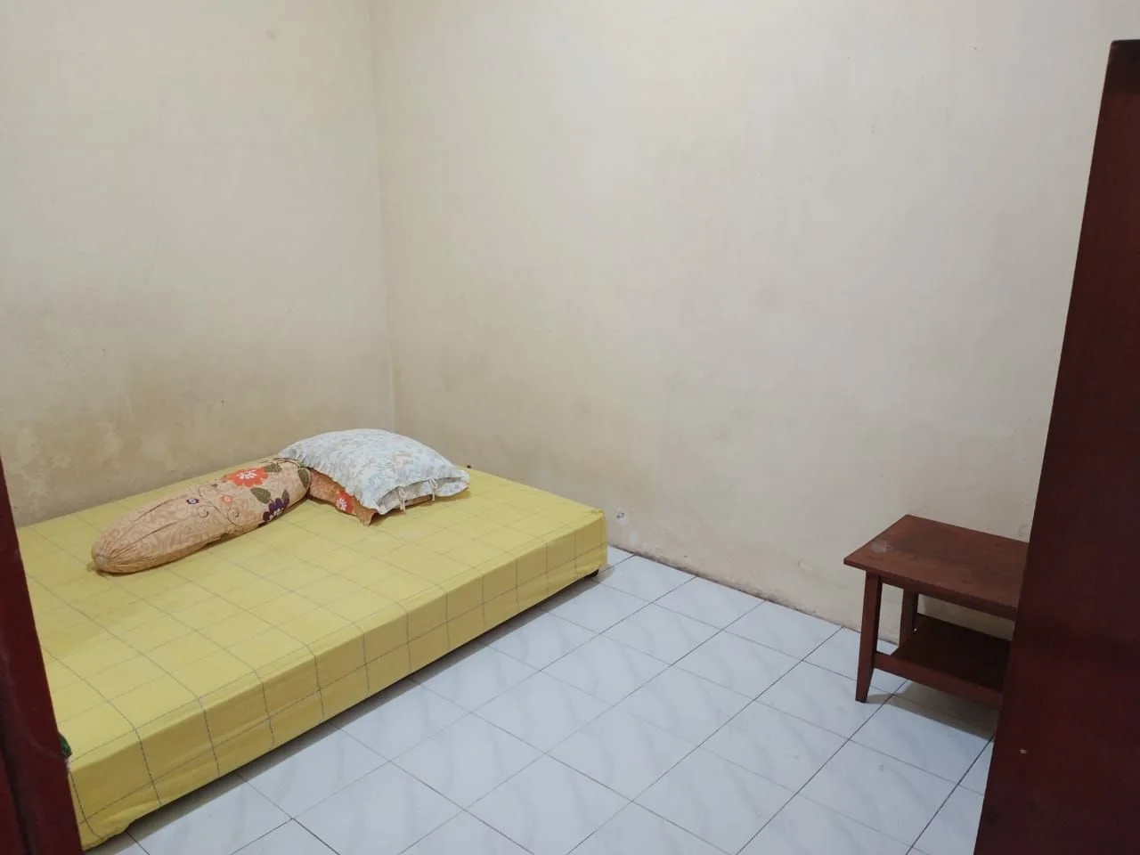Dijual Rumah 2 Lantai dengan Kos Aktif di Ketintang Surabaya, Garasi Luas dan Penghasilan Bulanan - Thumbnail 7
