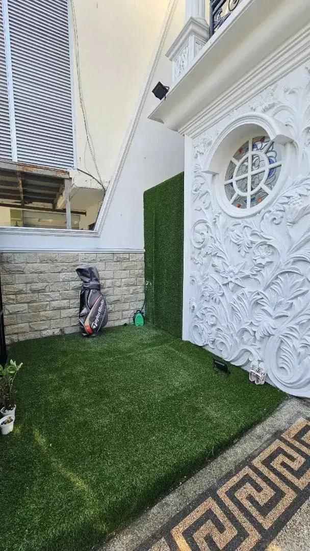 Dijual Rumah Taman Mutiara Pakuwon City Semi Furnish Surabaya Timur