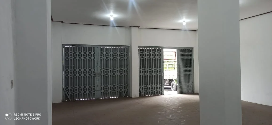 Disewakan Ruko 2 Lantai Siap Huni Lokasi Komersil di Baliwerti Surabaya Pusat - Thumbnail 2
