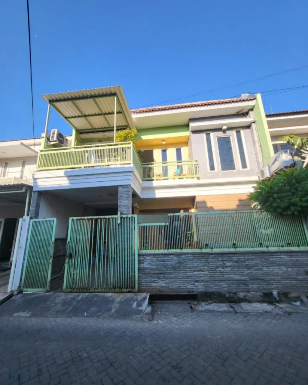 Lelang Rumah SHM di Jalan Lebak Indah Mas Surabaya – ROW Jalan 6 Meter