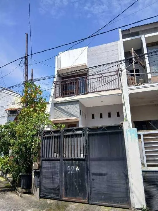 Disewakan Rumah di Bronggalan Surabaya Utara