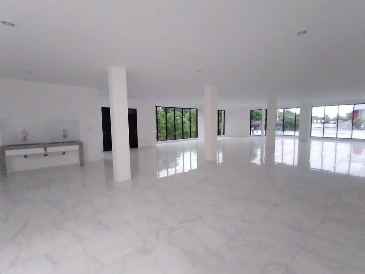 Disewakan Tempat Usaha di Kenjeran Surabaya Timur - Image 1