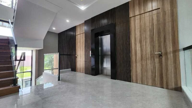 Jual Rumah Mewah Baru Woodland Lokasi Premium Citraland Surabaya Barat - Thumbnail 2