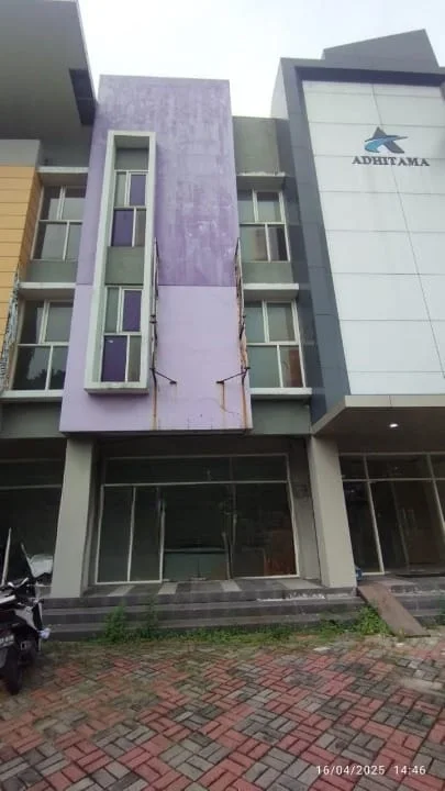 Jual Ruko 3 Lantai Raya MERR Purimas Lokasi Strategis Surabaya Timur - Image 1