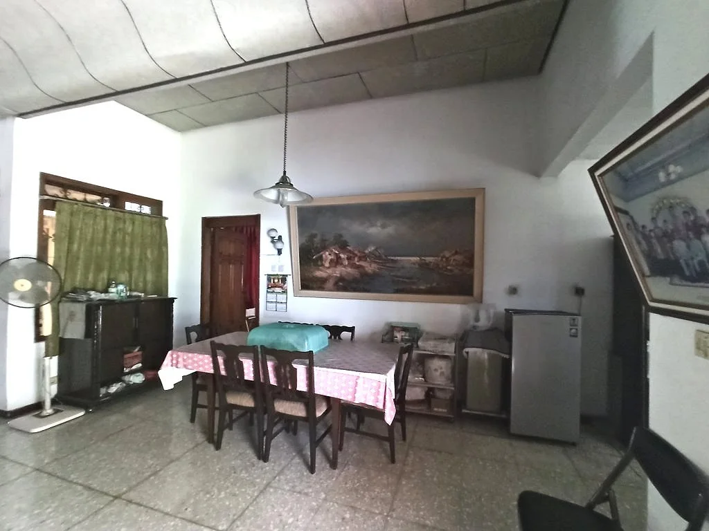 Jual Rumah Besar Terawat Raya Jemur Andayani Lokasi Strategis Surabaya Selatan - Thumbnail 4