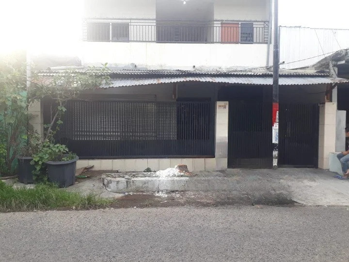 Jual Rumah 2 Lantai Manukan Lokasi Strategis Surabaya Barat