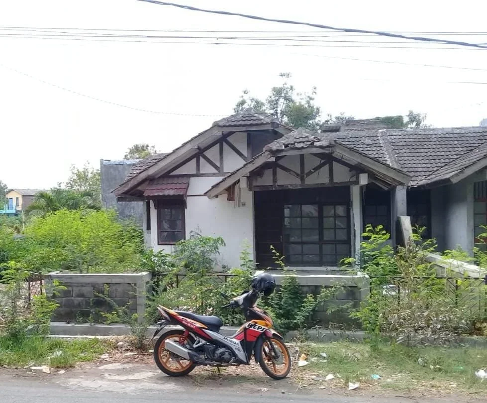 Jual Rumah Tak Terawat Murah Raya Tengger Surabaya Barat