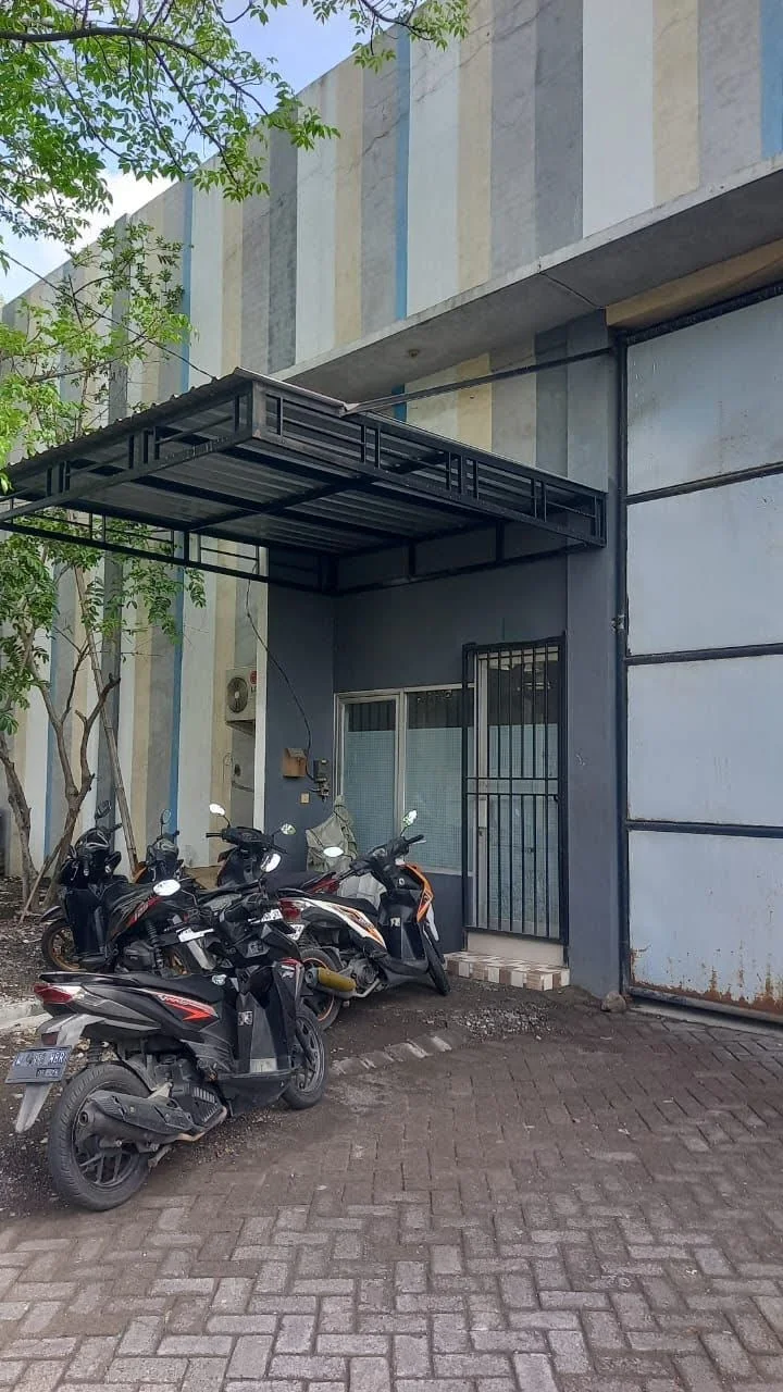 Dijual gudang siap huni di Safe n Lock, Sidoarjo