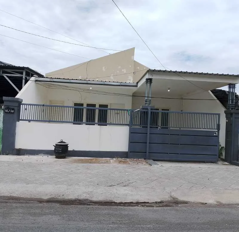 Disewakan Rumah Siap Huni Lokasi Strategis di Surabaya Barat