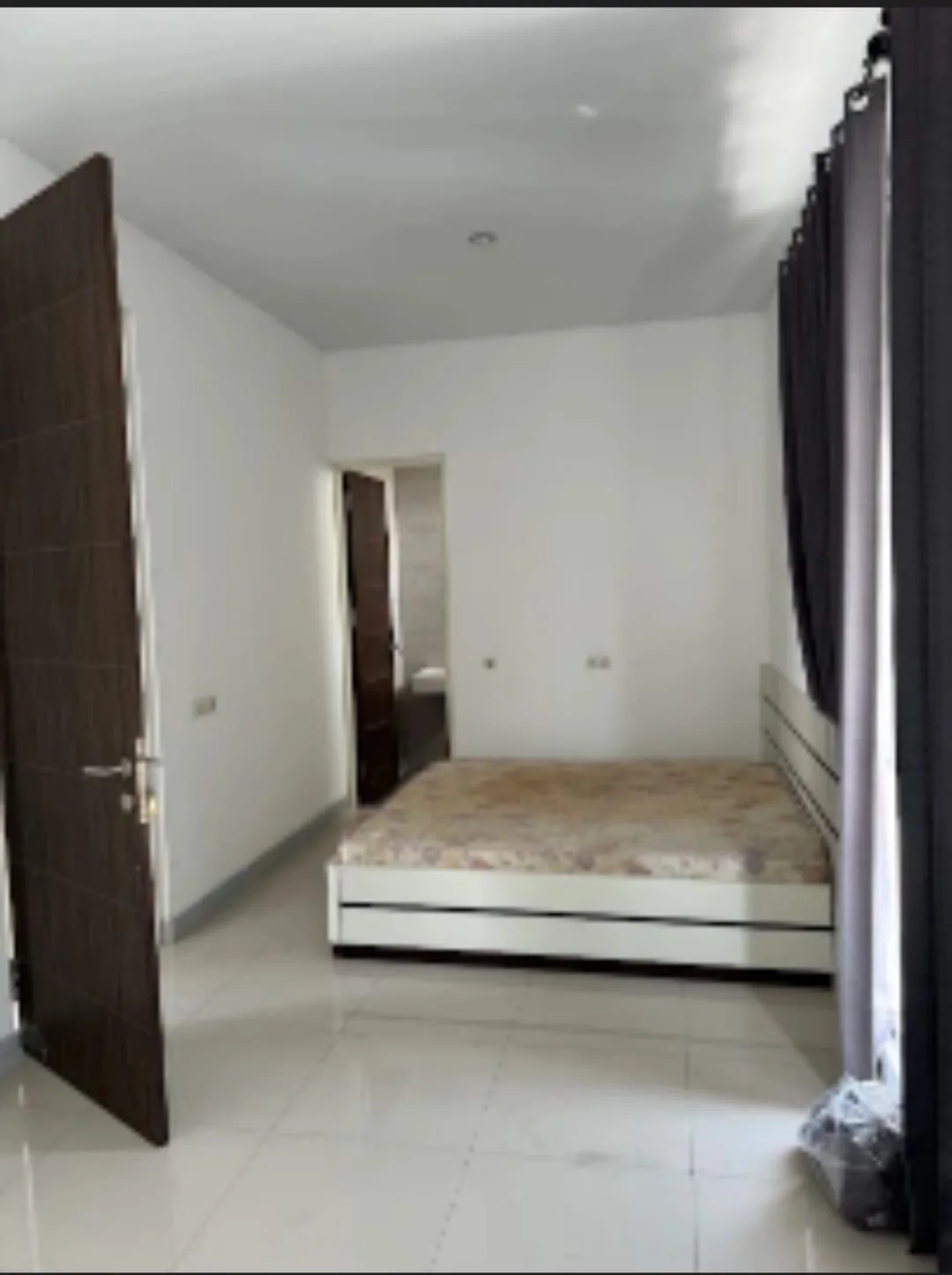 Jual Rumah 2 Lantai Semi Furnish Murah 2 M an Strategis Tenggilis Mejoyo Selatan Surabaya - Thumbnail 2