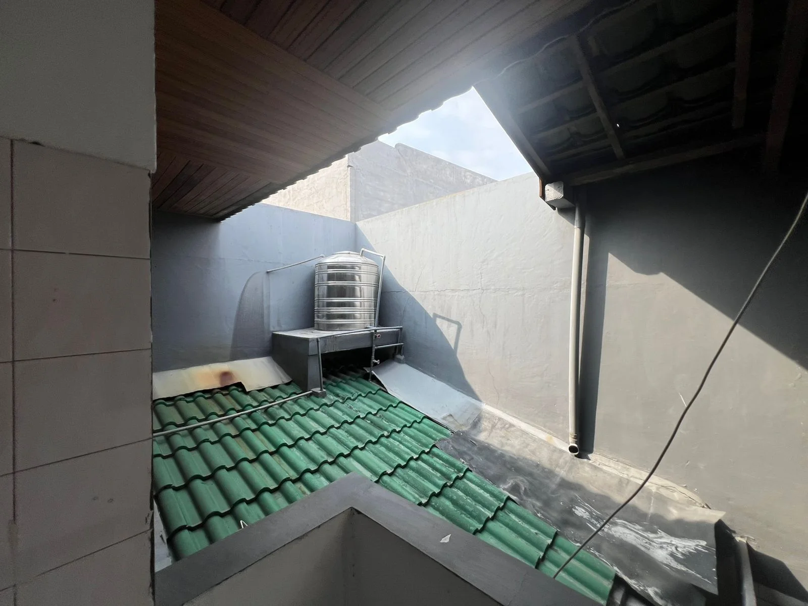 Jual Rumah Full Furnish Bagus Dukuh Kupang Surabaya Barat - Thumbnail 3