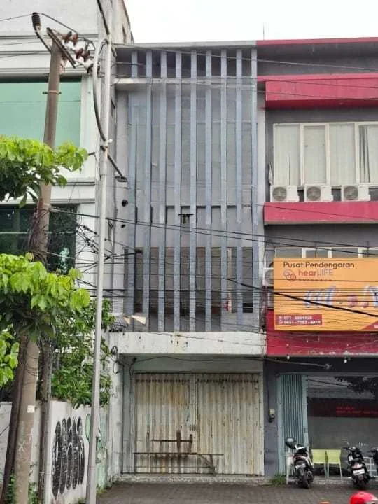Dijual Ruko 3 Lantai Siap Huni Lokasi Strategis Jalan Bogowonto Surabaya Pusat