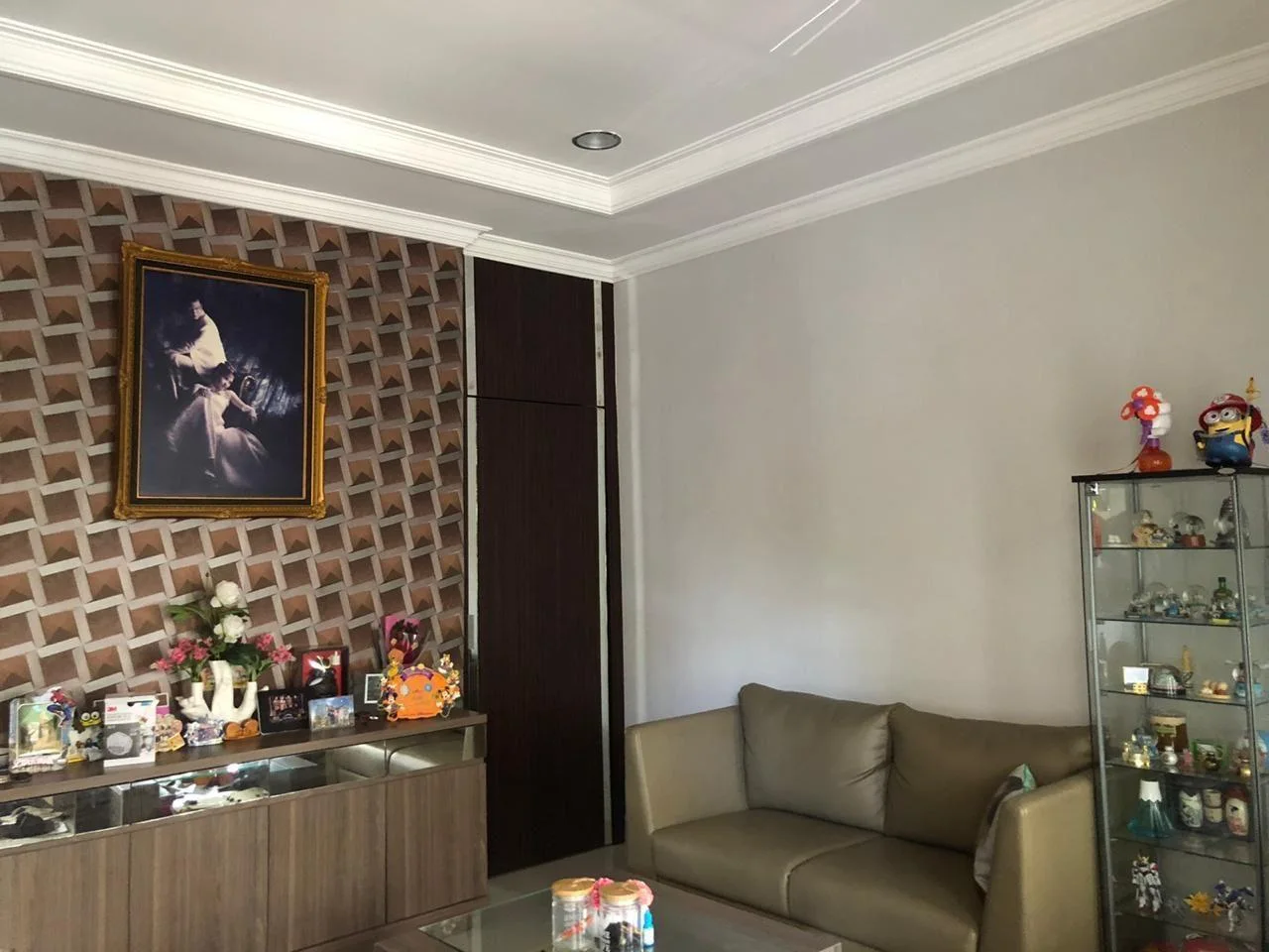 Dijual Rumah 2 Lantai Semi Furnish Alam Hijau Citraland Cuma 1 M-an saja Surabaya Barat