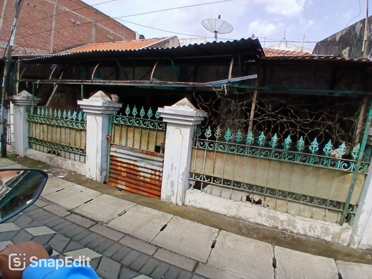 *Dijual Rumah Hitung Tanah di Ploso Timur Surabaya Timur*