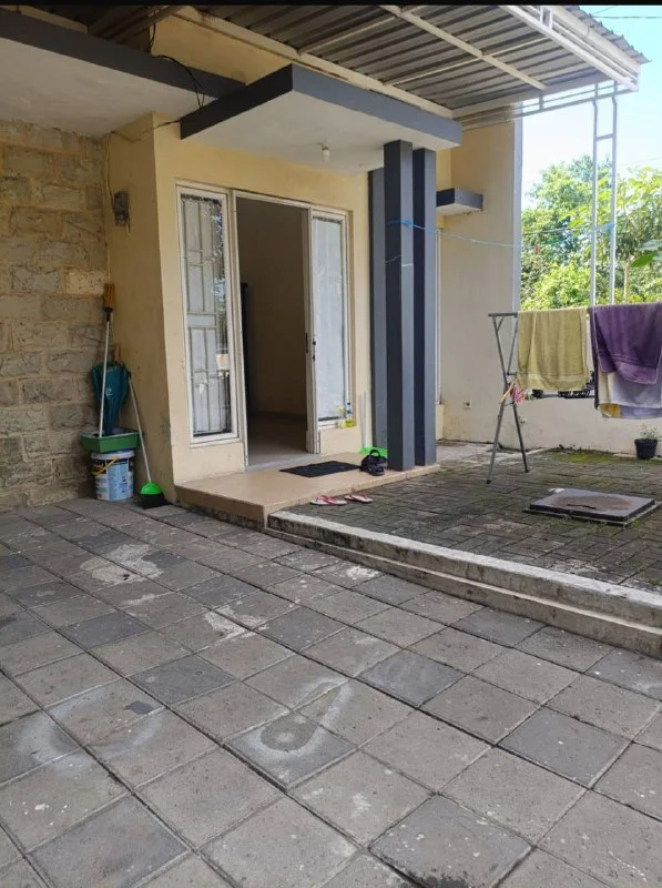 Dijual rumah siap huni di kawasan Semanggi Wonorejo Surabaya Timur