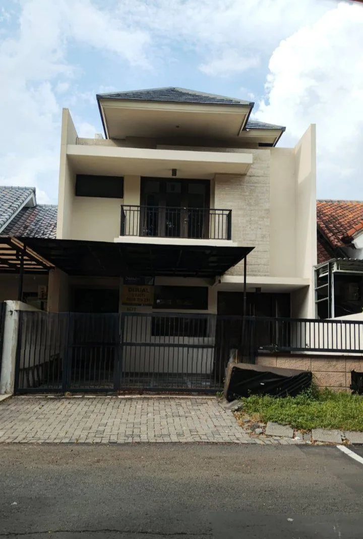 Dijual Rumah Taman Puspa Raya Citraland Surabaya Barat Dekat Sekolah