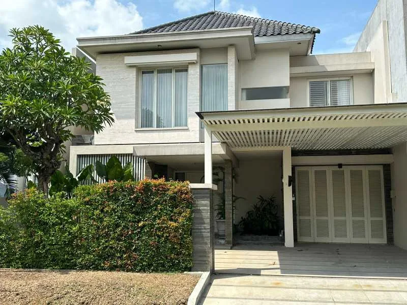 Disewakan Rumah Bukit Telaga Golf Citraland Surabaya Barat