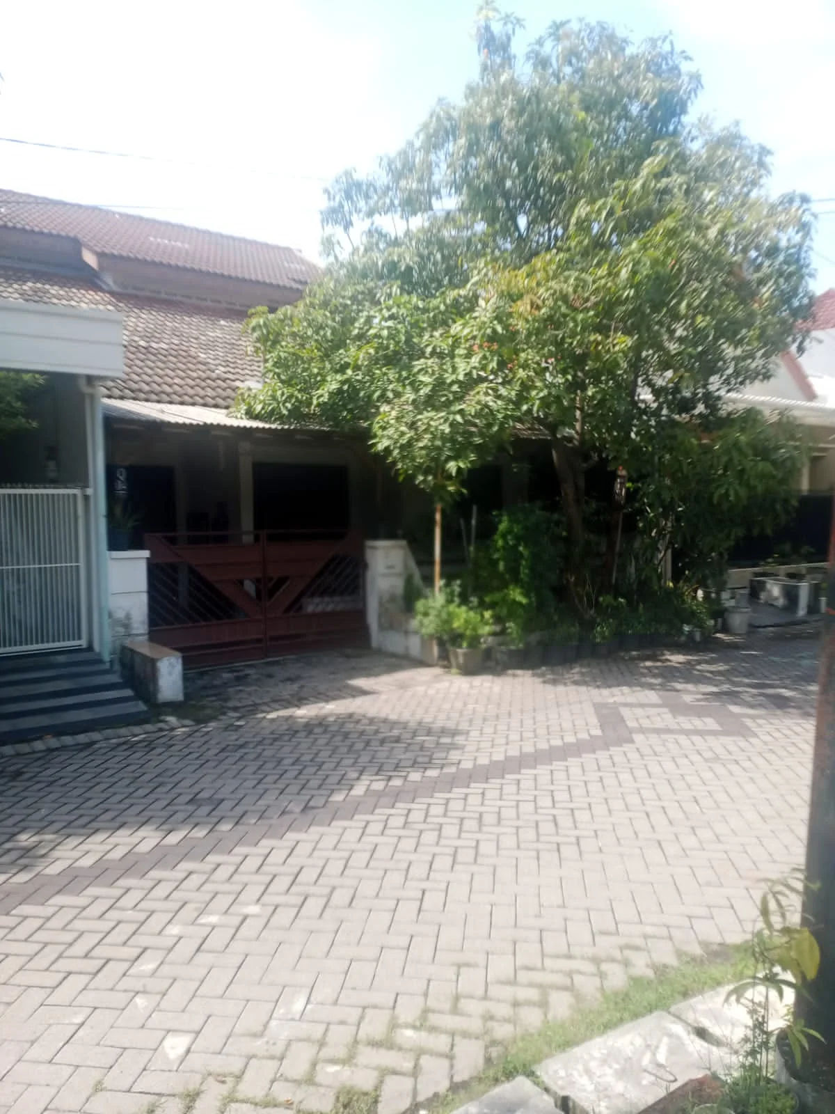 Dijual Rumah Strategis Lokasi Surabaya Timur