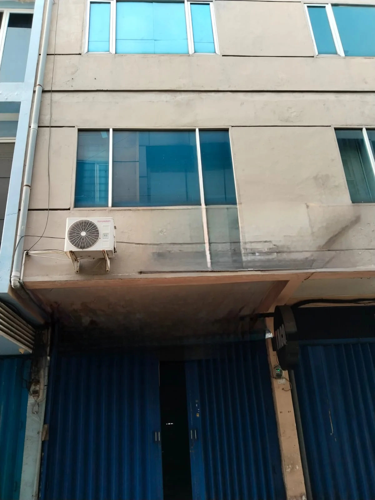 Disewakan Ruko Bubutan Dekat Baliwerti Surabaya Pusat - Image 1