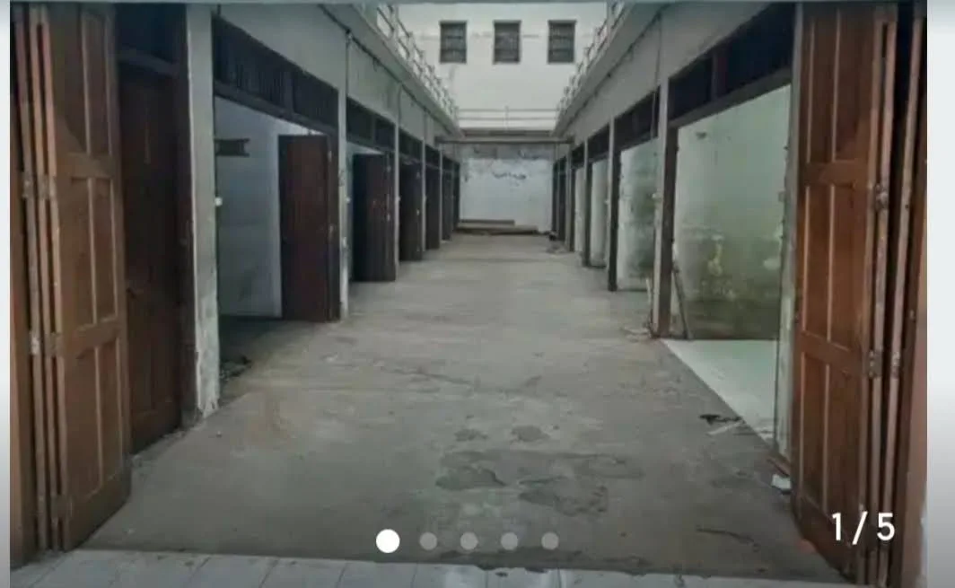 Disewakan Ruko Luas Lokasi Strategis di Bongkaran Surabaya Utara - Image 1