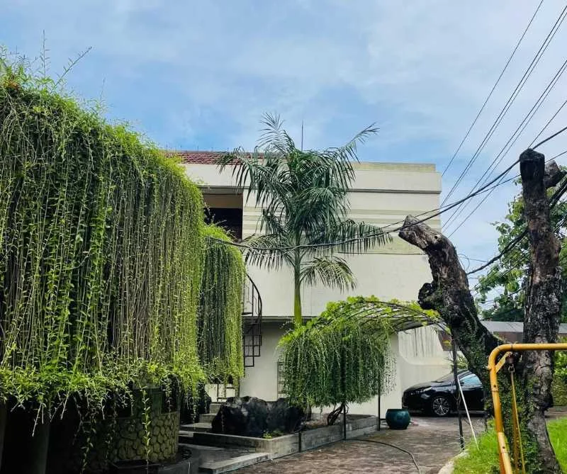 Dijual Rumah Besar dan Strategis di Tambaksari Surabaya - Thumbnail 2