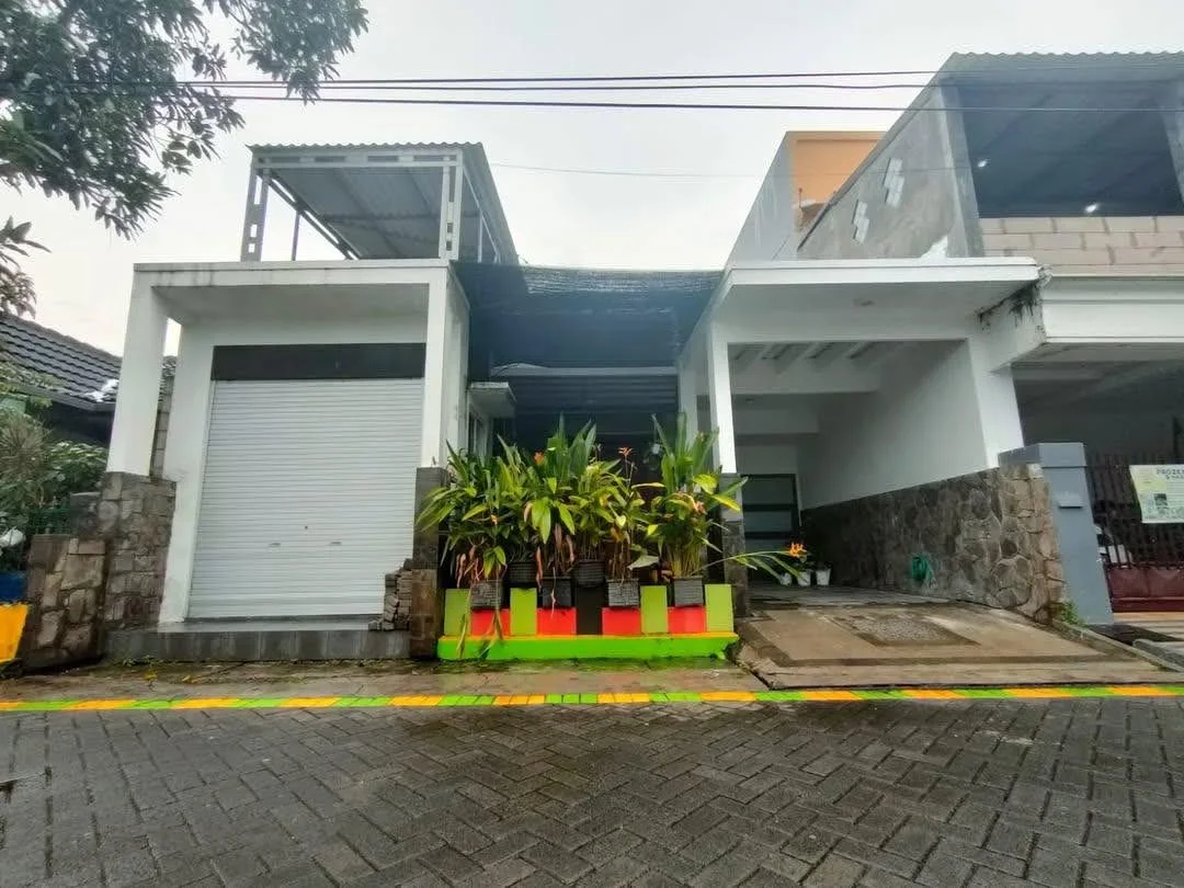 Dijual Rumah Murah Puoll 2 lantai Lokasi Strategis Lidah Kulon Surabaya Barat