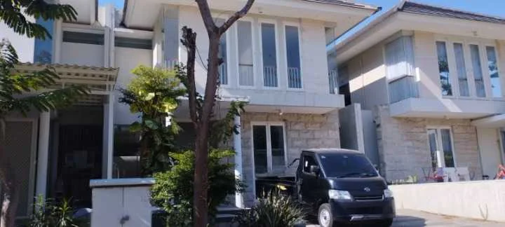 Dijual/Disewakan Rumah Greenlake Bagus Nyaman Citraland Surabaya Barat