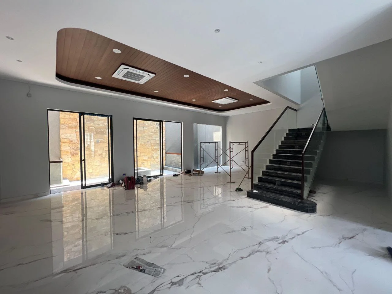 Dijual Rumah Mewah Baru 2 Lantai Water Front Lokasi Premium Citraland Surabaya Barat - Thumbnail 7