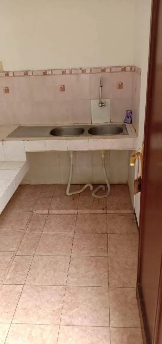 Dijual Rumah Lokasi Perumahan Graha Sampurna Indah Wiyung  Surabaya Barat - Thumbnail 3