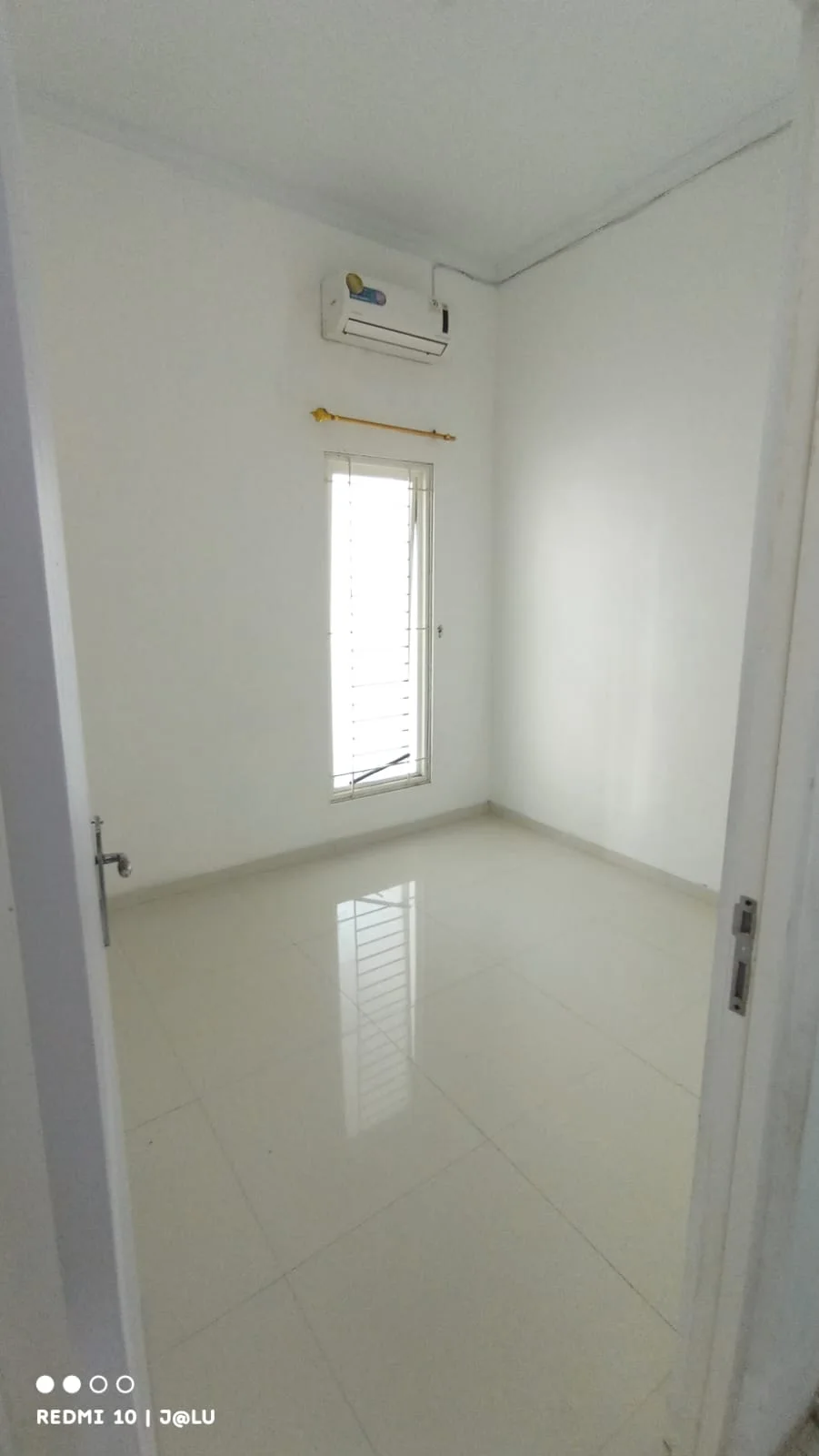 Dijual Rumah SHM Siap Huni di Wisata Semanggi Surabaya Timur - Thumbnail 4