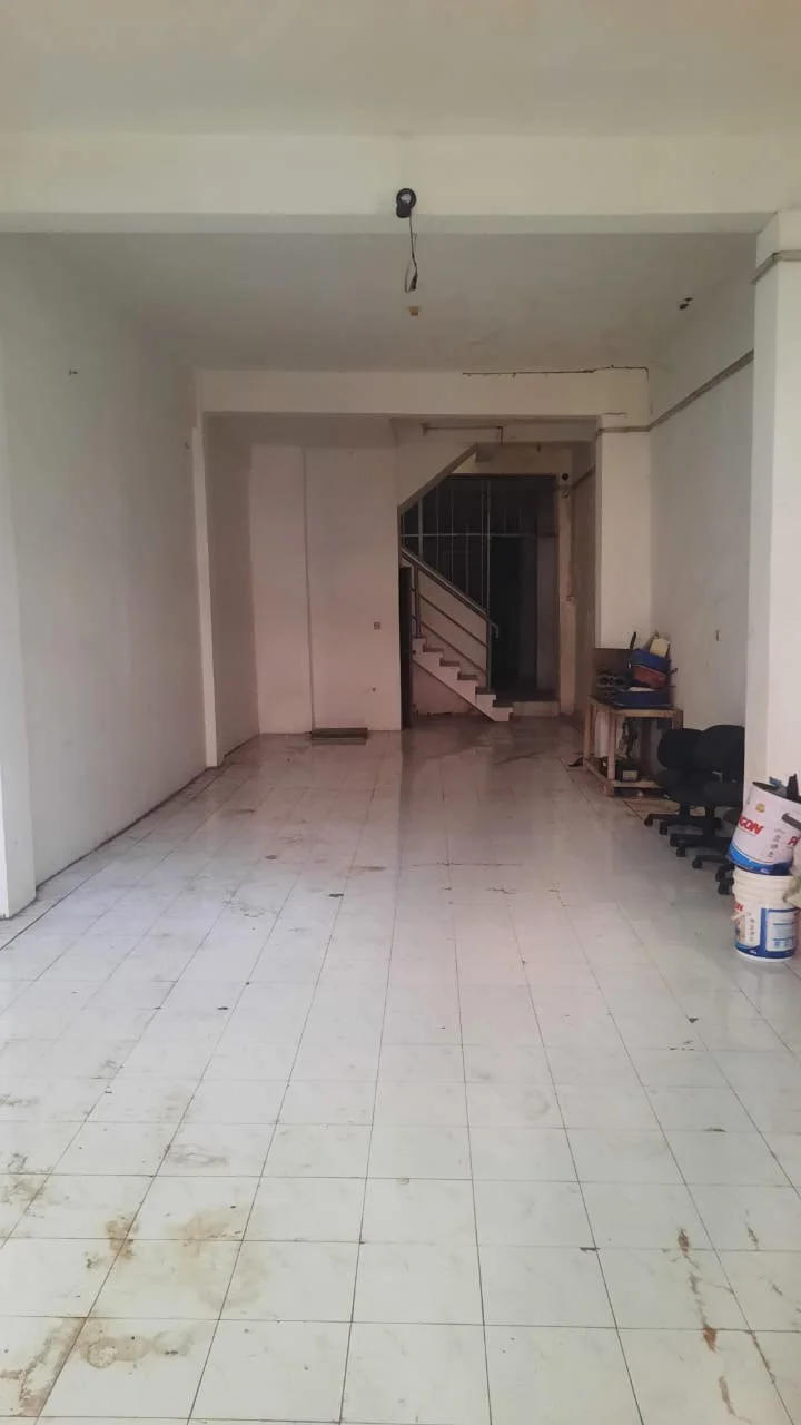 Dijual Ruko 3 Lantai Strategis di Raya Dupak Bestland Surabaya Pusat - Thumbnail 2