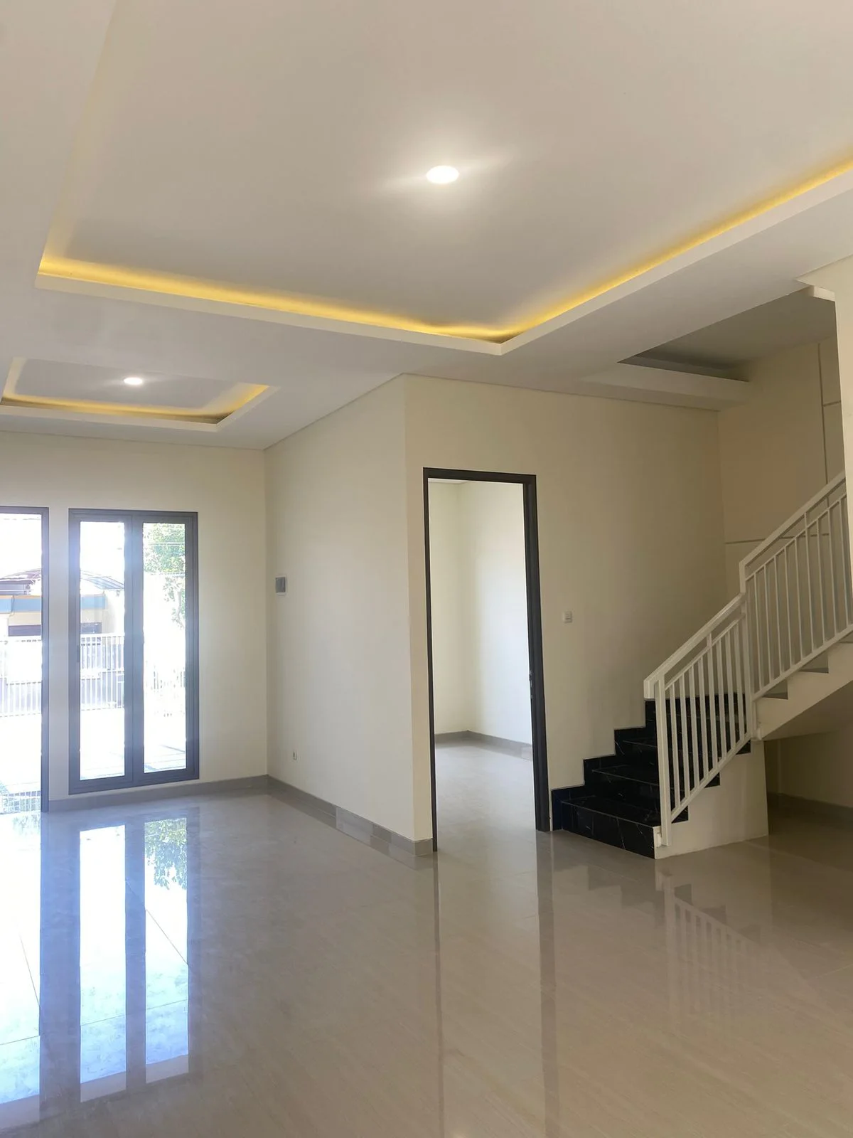 Dijual Rumah Baru Minimalis Baruk Tengah Surabaya Timur Dekat Galaxy Mall - Thumbnail 5