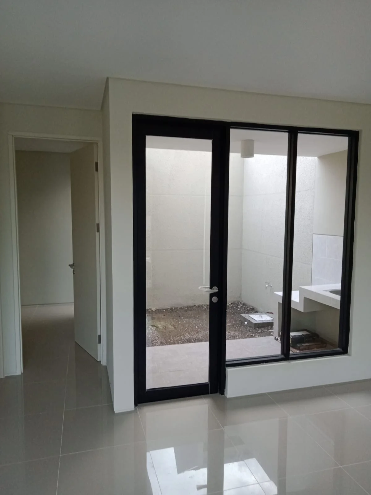 Jual Rumah 2 Lantai Northwest Lake Siap Huni Citraland Utara Surabaya Barat - Thumbnail 5