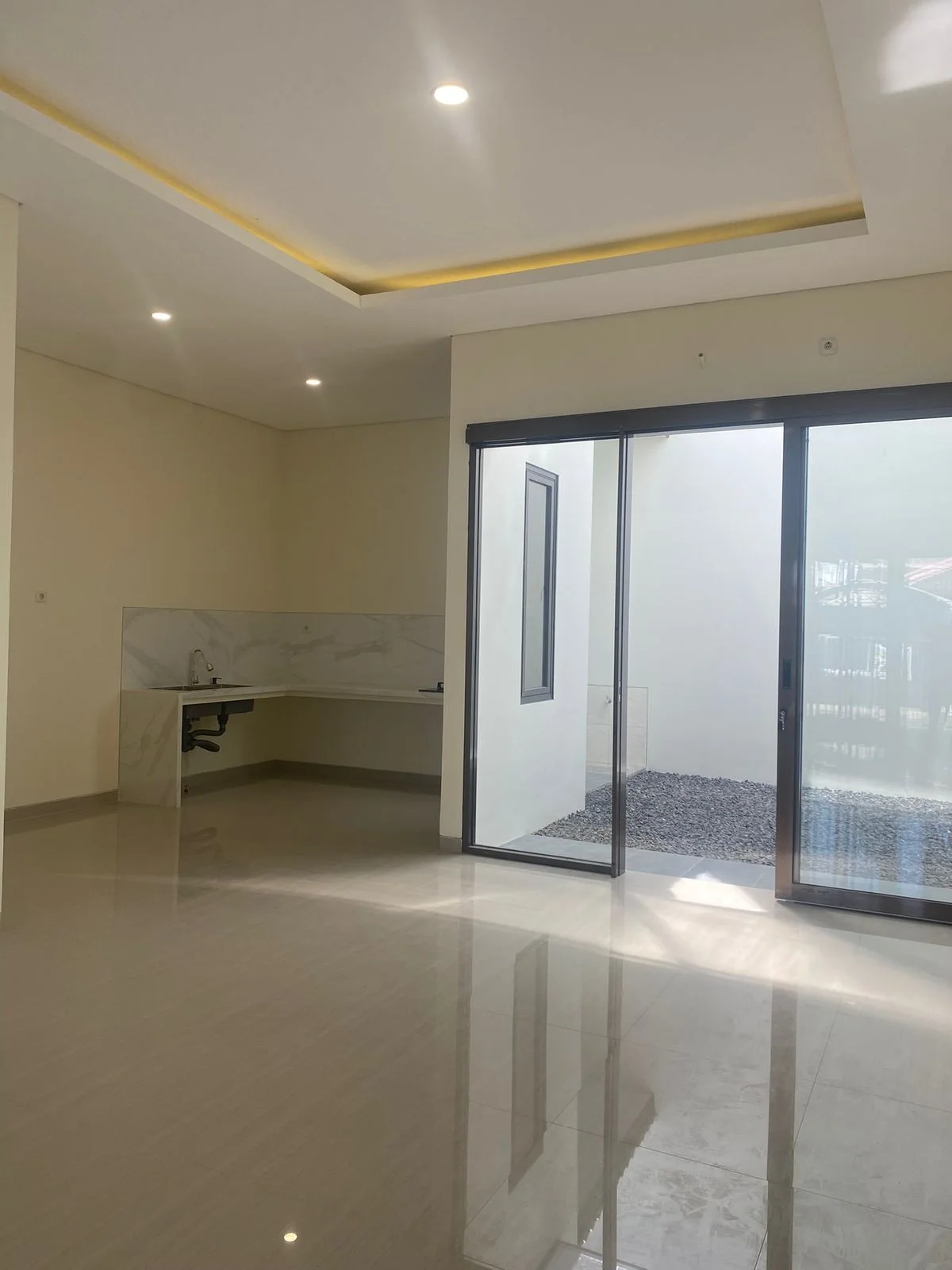 Dijual Rumah Baru Minimalis Baruk Tengah 10 Menit dari Galaxy Mall Surabaya Timur - Thumbnail 3