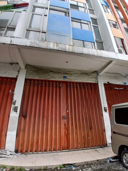 Dijual Ruko Baru Tiga Lantai Strategis di Panjang Jiwo Surabaya Timur
