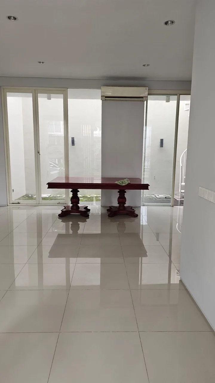 Dijual Rumah Taman Puspa Raya CitraLand Utama Surabaya Barat - Thumbnail 6