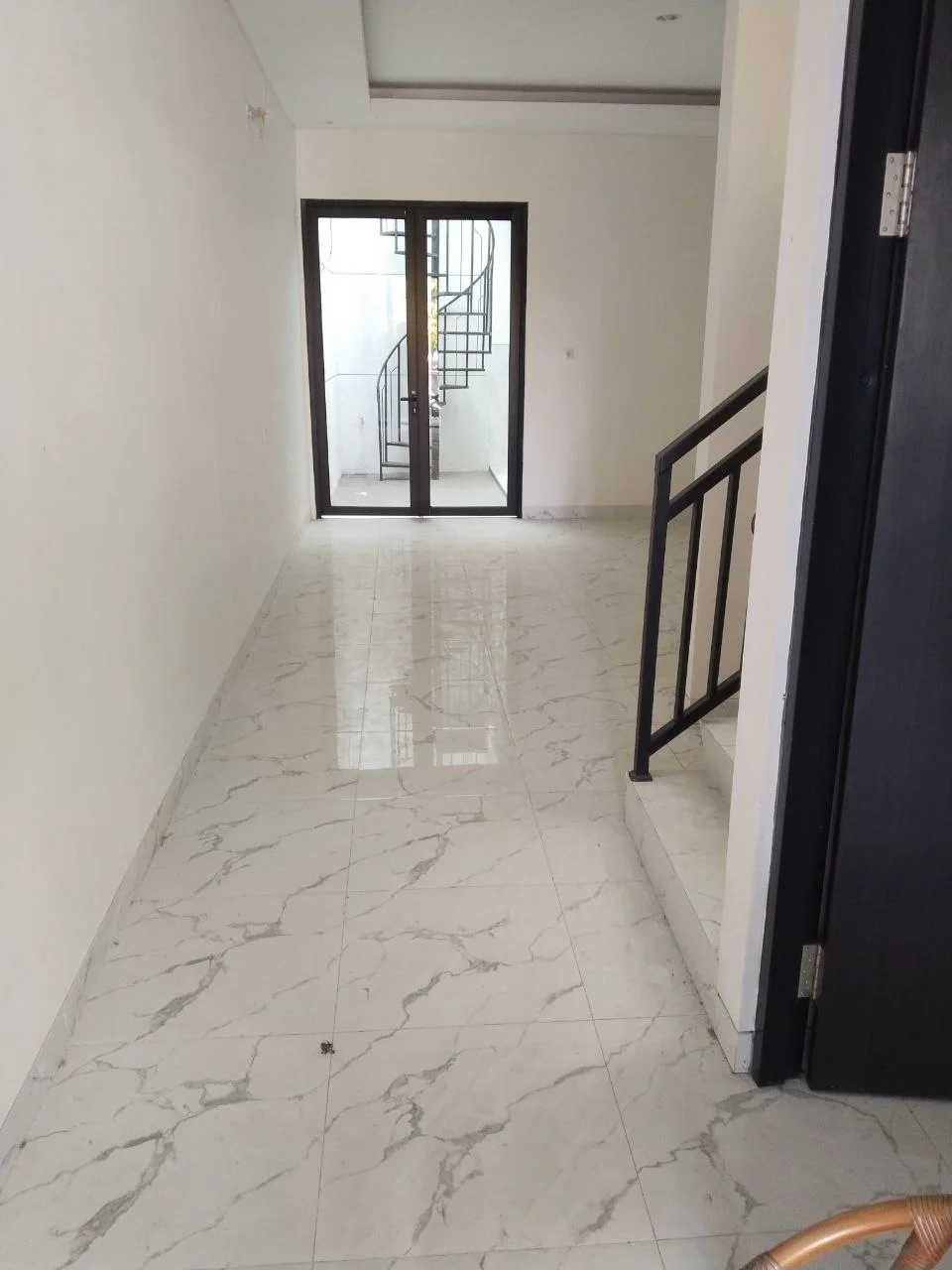 Dijual Rumah Strategis Tenggilis Mejoyo Surabaya Selatan